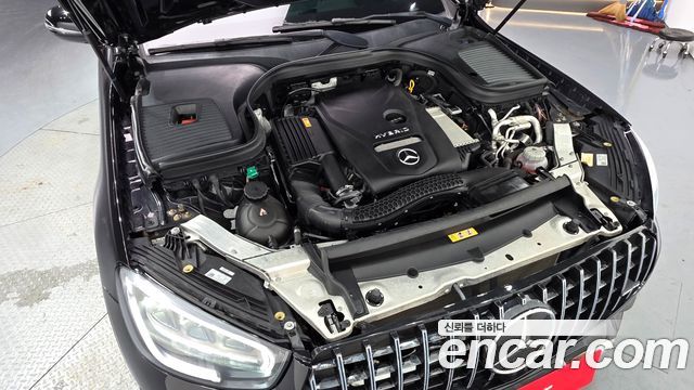 Mercedes-Benz GLC-Class GLC300e 4MATIC Coupe