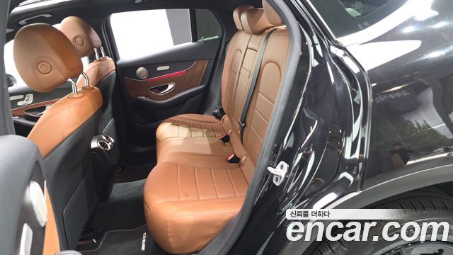 Mercedes-Benz GLC-Class GLC300e 4MATIC Coupe
