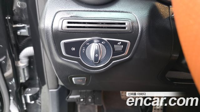 Mercedes-Benz GLC-Class GLC300e 4MATIC Coupe