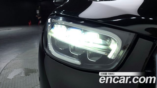 Mercedes-Benz GLC-Class GLC300e 4MATIC Coupe