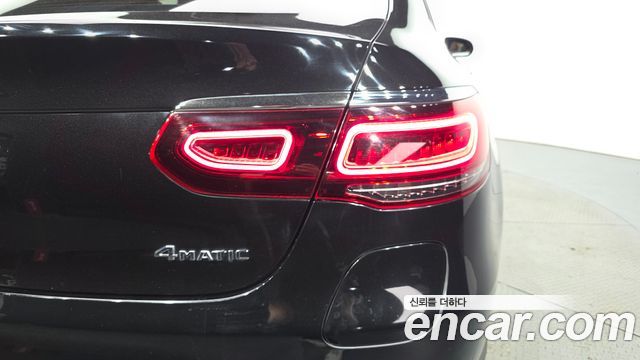 Mercedes-Benz GLC-Class GLC300e 4MATIC Coupe