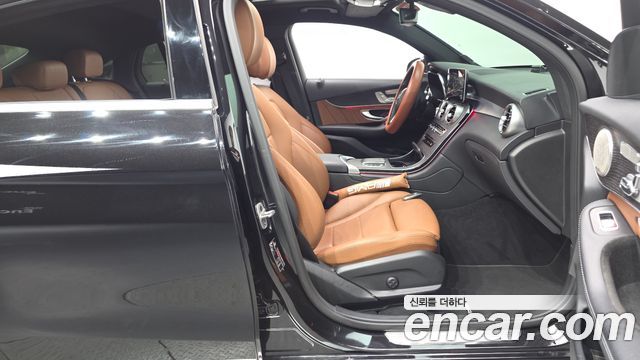 Mercedes-Benz GLC-Class GLC300e 4MATIC Coupe