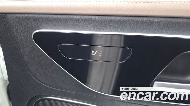 Mercedes-Benz EQE EQE350+