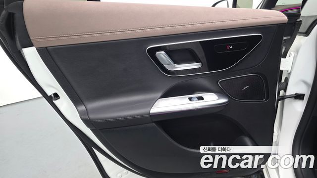 Mercedes-Benz EQE EQE350+