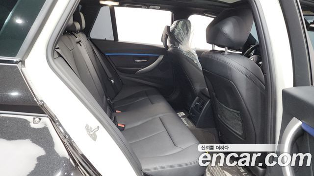 BMW 3-Series 320d Touring M Performence