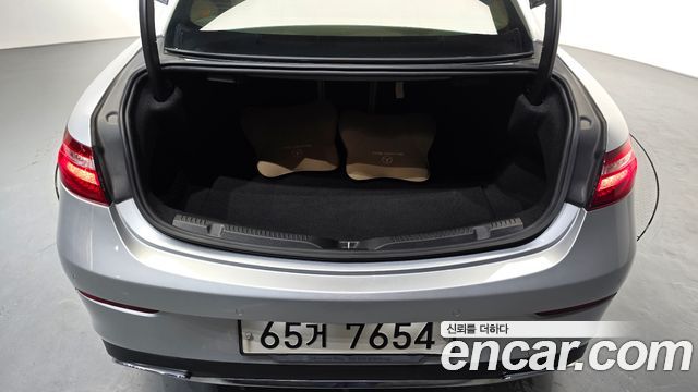 Mercedes-Benz E-Class E220d Coupe