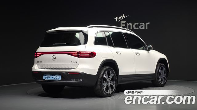 Mercedes-Benz EQB EQB300 4MATIC Progressive