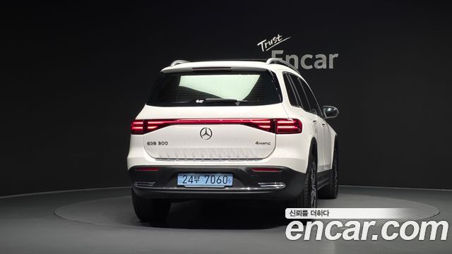 Mercedes-Benz EQB EQB300 4MATIC Progressive