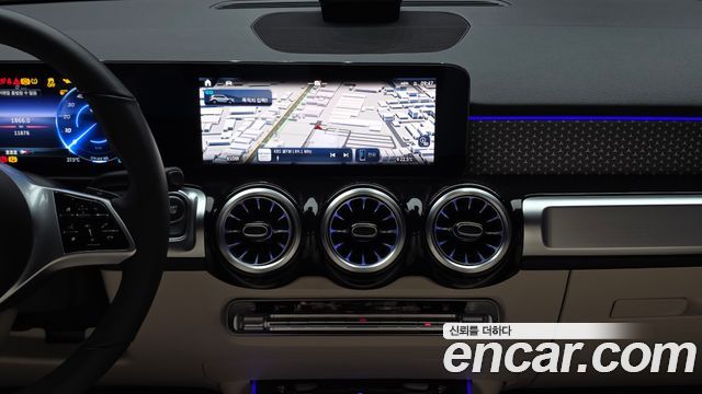 Mercedes-Benz EQB EQB300 4MATIC Progressive