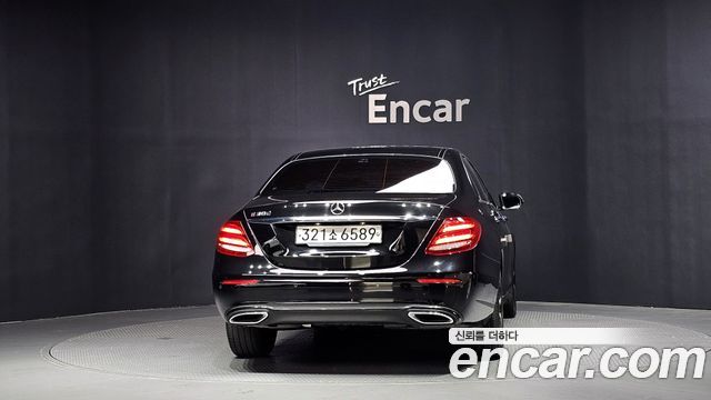 Mercedes-Benz E-Class E250 Avantgarde