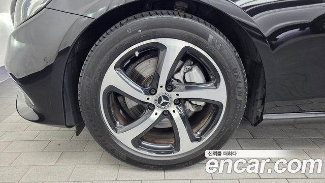 Mercedes-Benz E-Class E250 Avantgarde