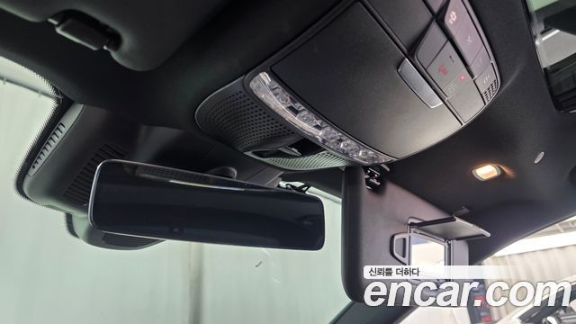 Mercedes-Benz E-Class E300e 4MATIC Exclusive
