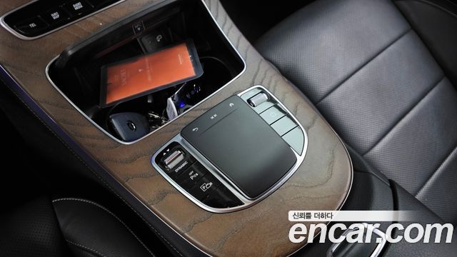 Mercedes-Benz E-Class E300e 4MATIC Exclusive
