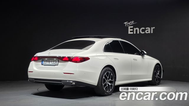 Mercedes-Benz E-Class E200 Avantgarde