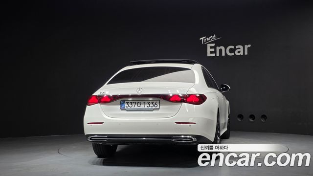 Mercedes-Benz E-Class E200 Avantgarde