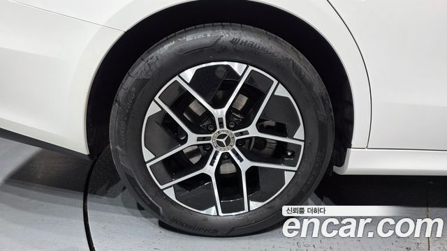 Mercedes-Benz E-Class E200 Avantgarde