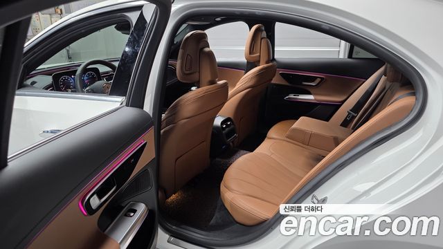 Mercedes-Benz E-Class E200 Avantgarde