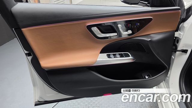 Mercedes-Benz E-Class E200 Avantgarde