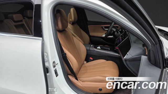 Mercedes-Benz E-Class E200 Avantgarde
