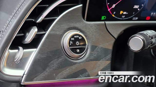 Mercedes-Benz E-Class E200 Avantgarde