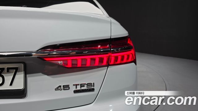 Audi A6 45 TFSI Quattro Premium
