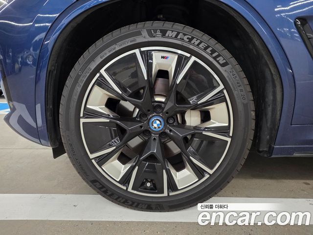 BMW iX3 M Sports