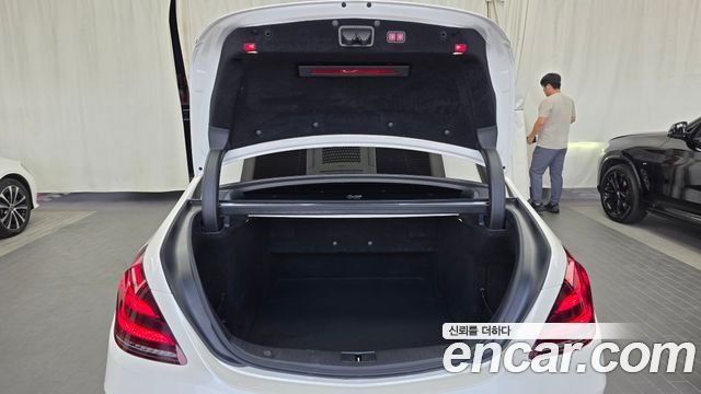 Mercedes-Benz S-Class S350L
