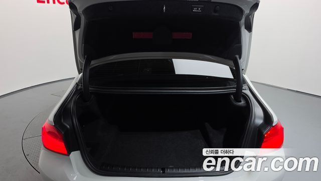 BMW 5-Series 520d Luxury Special Edition