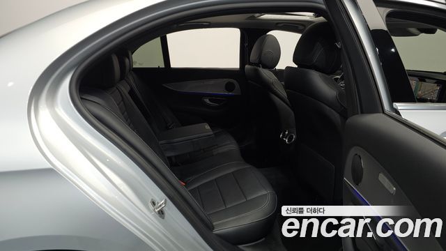 Mercedes-Benz E-Class E300 Avantgarde