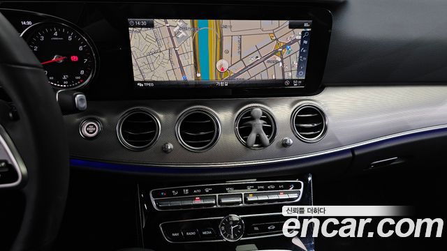Mercedes-Benz E-Class E300 Avantgarde