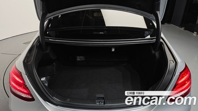 Mercedes-Benz E-Class E300 Avantgarde