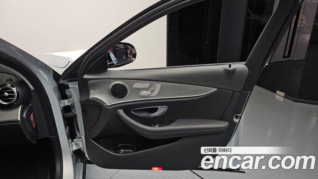 Mercedes-Benz E-Class E300 Avantgarde