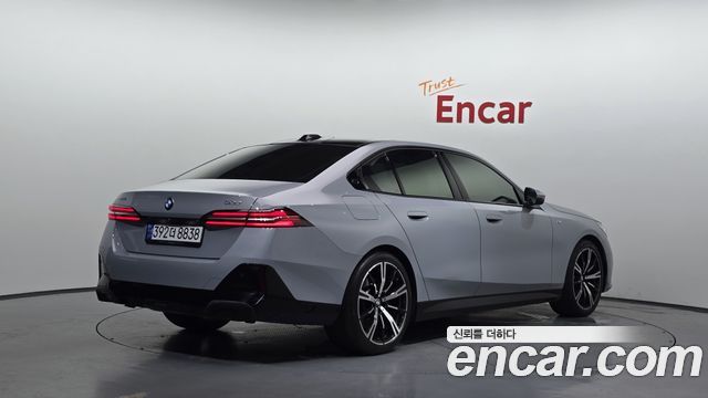 BMW 5-Series 530i xDrive M Sport