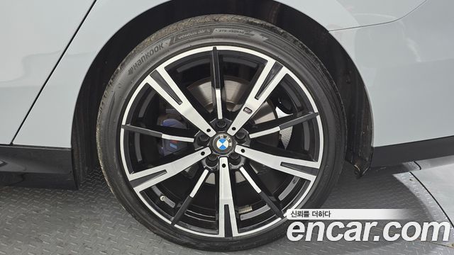 BMW 5-Series 530i xDrive M Sport