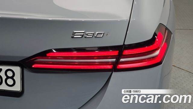 BMW 5-Series 530i xDrive M Sport