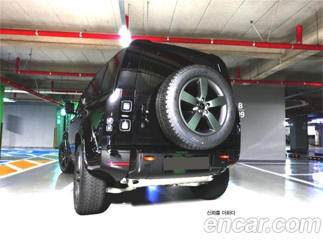 Land Rover Defender 110 P400 X