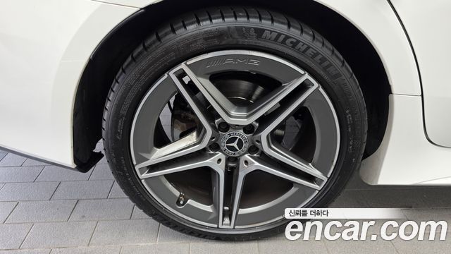Mercedes-Benz CLS-Class CLS300d AMG Line