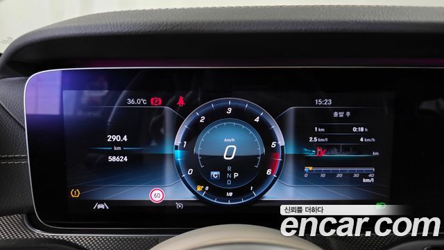 Mercedes-Benz CLS-Class CLS300d AMG Line