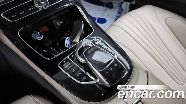 Mercedes-Benz CLS-Class CLS300d AMG Line