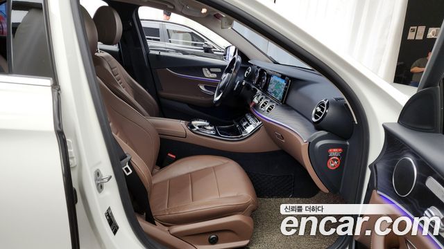 Mercedes-Benz E-Class E220d Avantgarde
