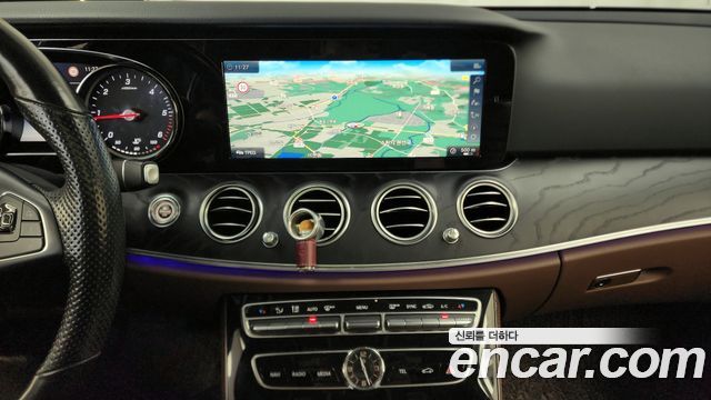 Mercedes-Benz E-Class E220d Avantgarde