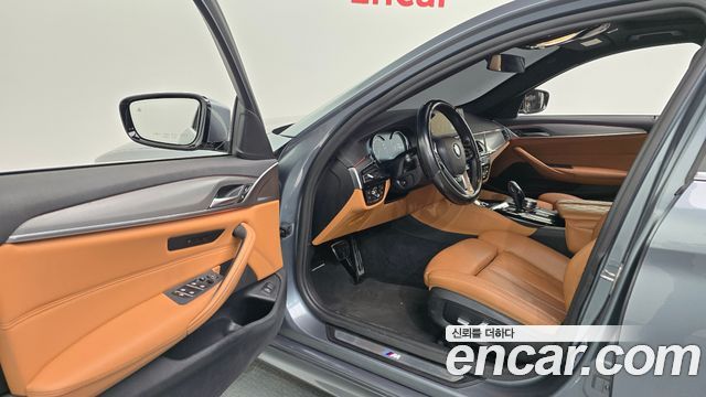 BMW 5-Series 520d M Sport package