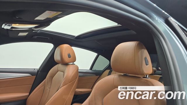BMW 5-Series 520d M Sport package