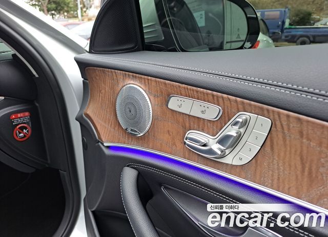 Mercedes-Benz E-Class E300 Exclusive