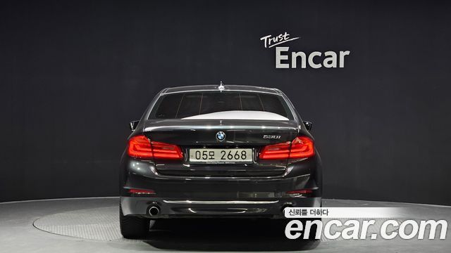 BMW 5-Series 530i Luxury Plus