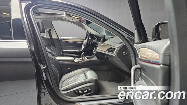 BMW 5-Series 530i Luxury Plus