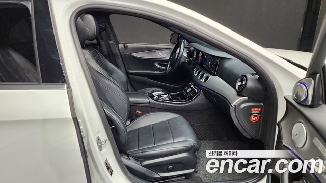 Mercedes-Benz E-Class E300 Avantgarde
