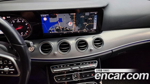 Mercedes-Benz E-Class E300 Avantgarde