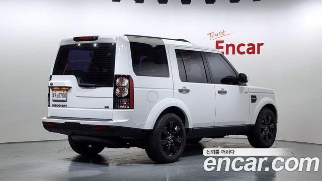 Land Rover Discovery 3.0 SDV6 SE