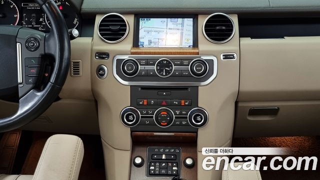 Land Rover Discovery 3.0 SDV6 SE